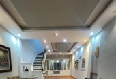 Cho thuê nhà ngõ ô tô tránh 80  Nguyễn Hoàng Tôn, 51m2, MT 4.5m, 5 PN, 14tr